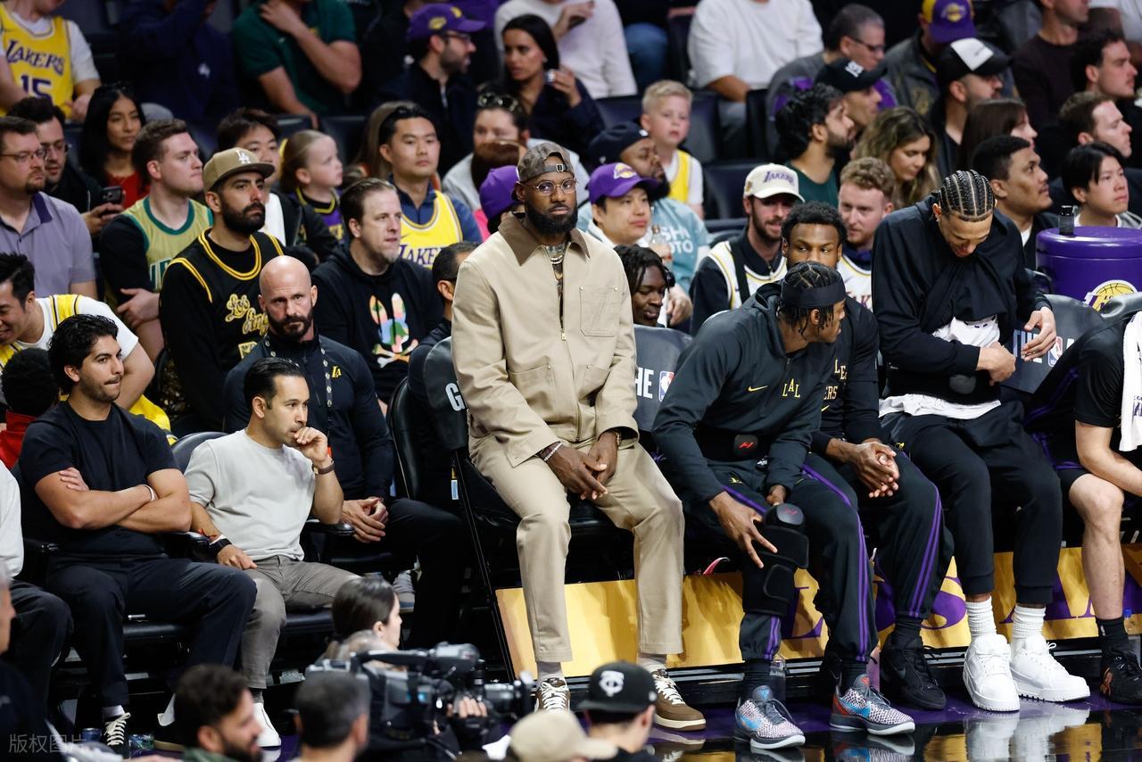 开云体育下载-10负1胜!拿5260万顶薪,却打成球队累赘,你该重回骑士联手哈登